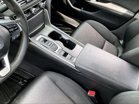 Used 2020 Honda Accord Hybrid image 16