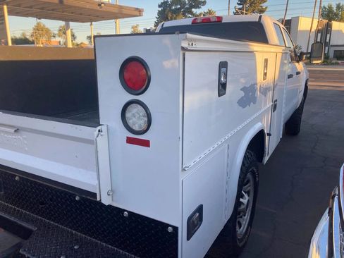 Used 2016 Chevrolet Silverado 3500 W/T image 4