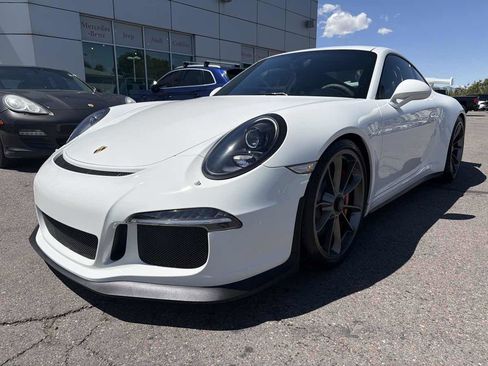 Used 2015 Porsche 911 GT3 RWD image 9
