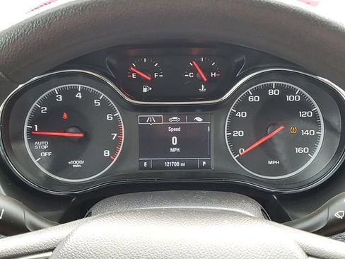 Used 2019 Chevrolet Cruze LT FWD image 10