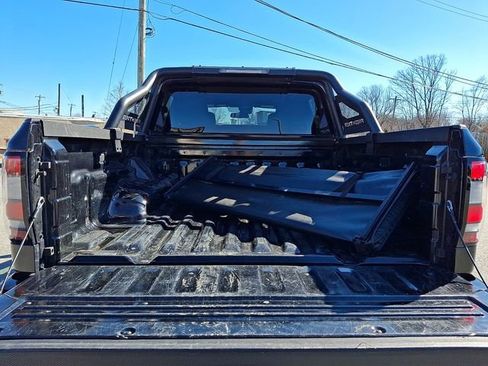 Used 2023 Nissan Frontier SV w/ Midnight Edition Package image 27