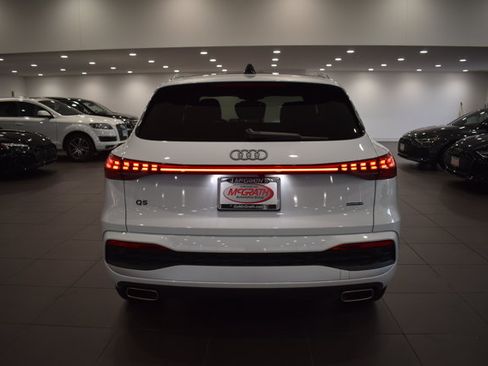 Used 2025 Audi Q5 Premium w/ Convenience Package AWD/4WD image 6