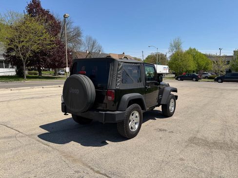 Used 2012 Jeep Wrangler Sport AWD/4WD image 7