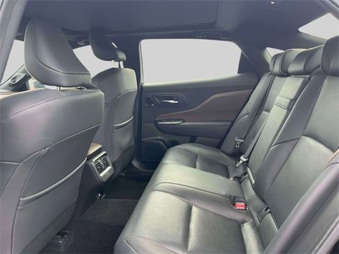 Used 2023 Toyota Crown Limited image 14