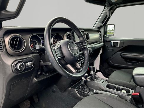 Used 2022 Jeep Wrangler Unlimited Sport AWD/4WD image 17