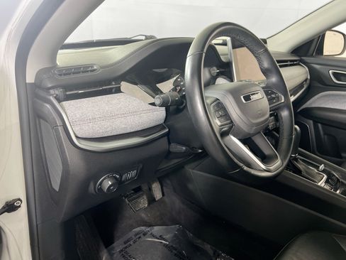 Used 2022 Jeep Compass Latitude AWD/4WD image 9