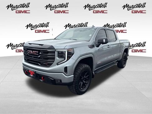 Used 2025 GMC Sierra 1500 AT4 w/ AT4 Premium Package AWD/4WD image 8
