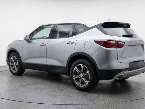 Used 2025 Chevrolet Blazer LT FWD image 6