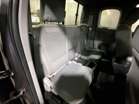 Used 2013 Toyota Tacoma 4x4 Access Cab w/ SR5 Pkg image 20