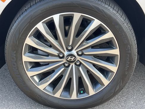Used 2025 Hyundai Palisade Calligraphy FWD image 32