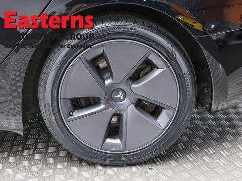 Used 2023 Tesla Model 3 Standard Range RWD image 8