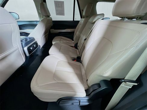 Used 2024 Ford Expedition Max Limited image 22