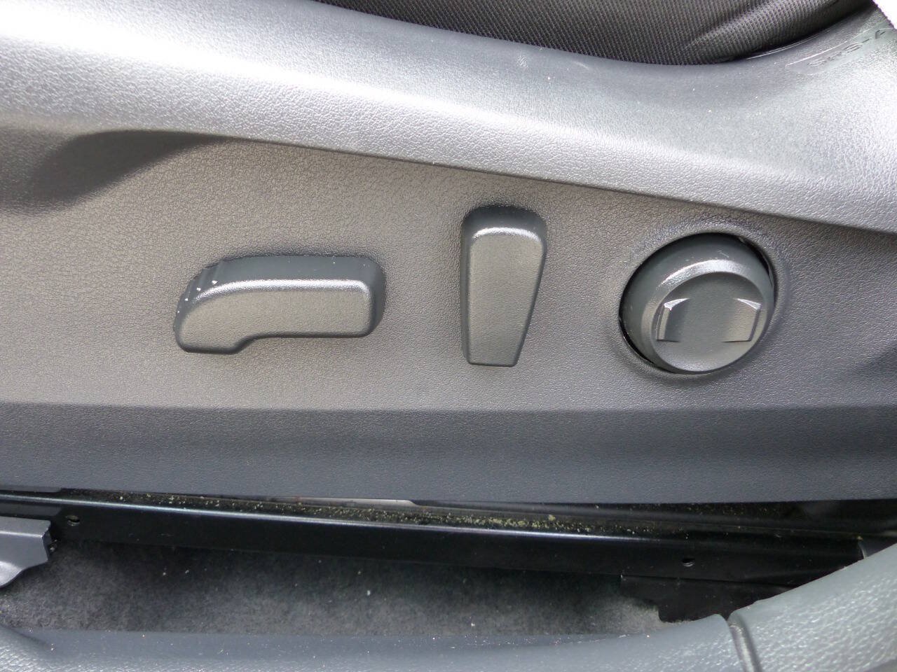 Used 2023 Subaru Outback Premium AWD/4WD image 23
