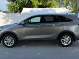 Used 2019 Kia Sorento L image 3