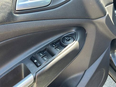 Used 2014 Ford Escape SE image 12