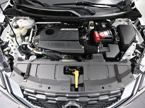 Used 2023 Nissan Rogue SV image 36