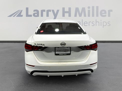 Used 2025 Nissan Sentra SV w/ All-Weather Package image 4