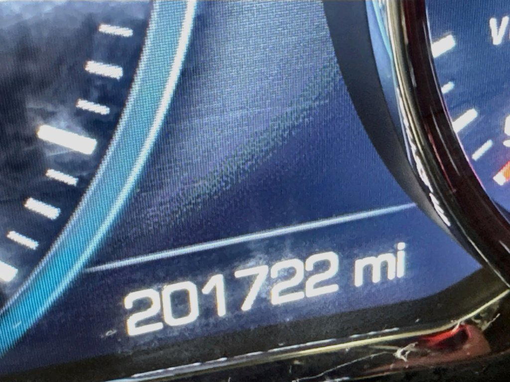 Used 2017 GMC Acadia Denali w/ Technology Package FWD image 12