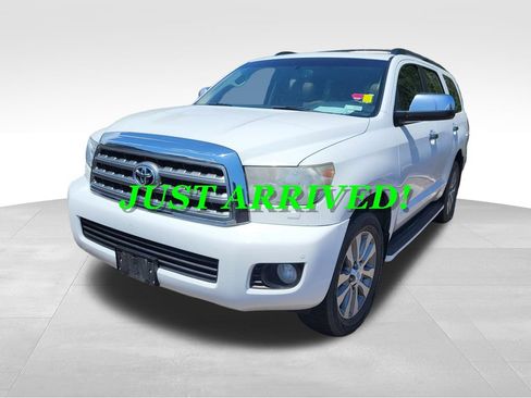 Used 2015 Toyota Sequoia Limited AWD/4WD image 3