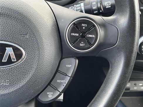 Used 2016 Kia Soul image 25