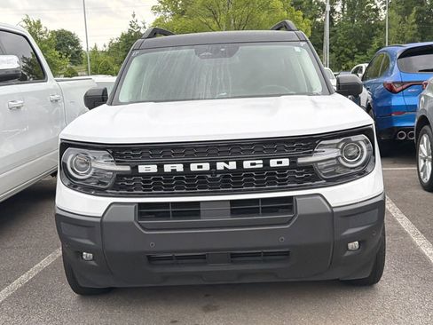 Used 2025 Ford Bronco Sport Outer Banks w/ Outer Banks Tech Package+ AWD/4WD image 2