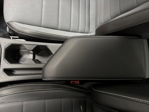 Used 2025 Volkswagen Jetta SE w/ Sunroof Package image 20