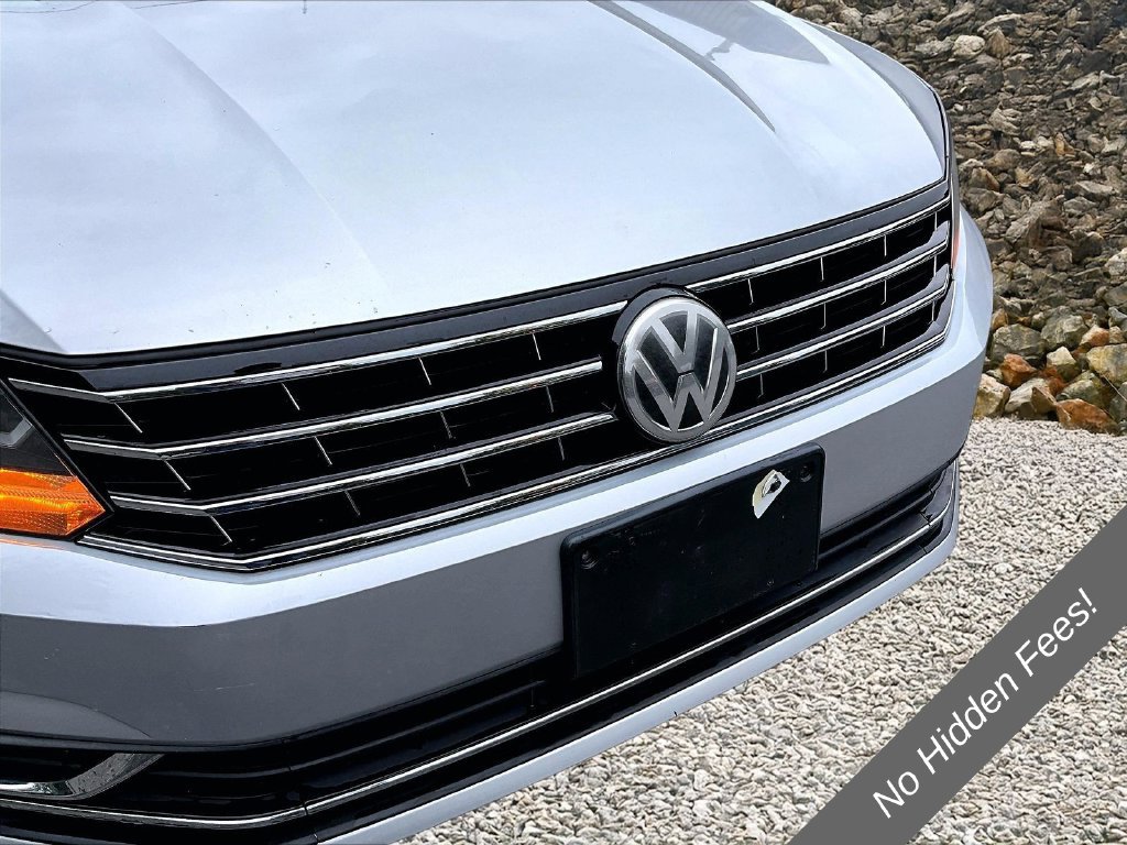 Used 2017 Volkswagen Passat 1.8T S FWD image 15