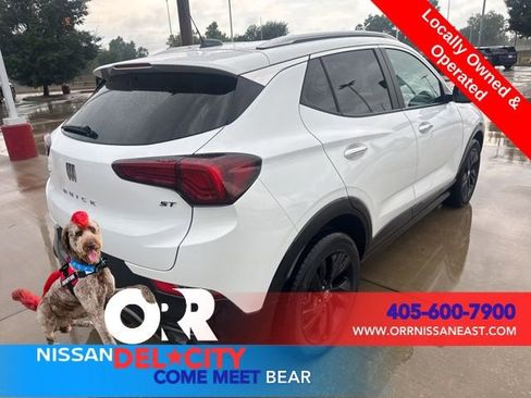 Used 2024 Buick Encore GX Sport Touring image 5