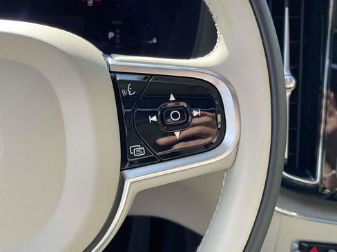 Used 2023 Volvo XC60 T8 Ultimate w/ Protection Package Premier image 24