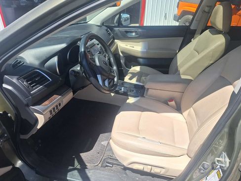 Used 2017 Subaru Outback 2.5i Limited AWD/4WD image 14