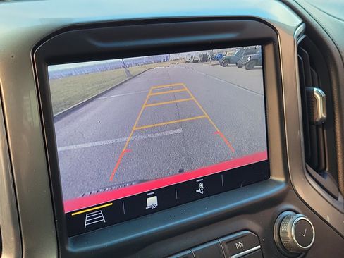 Used 2019 Chevrolet Silverado 1500 LT Trail Boss image 27