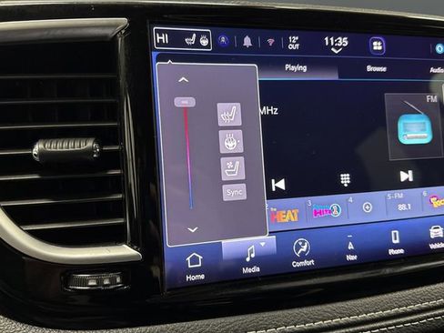 Used 2024 Chrysler Pacifica Limited w/ Trailer Tow Group image 8