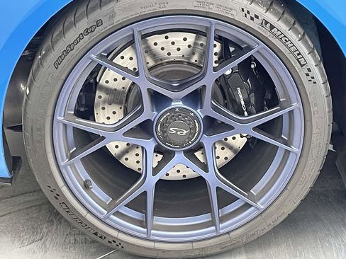 Certified 2025 Porsche 718 Cayman GT4 RS RWD image 13