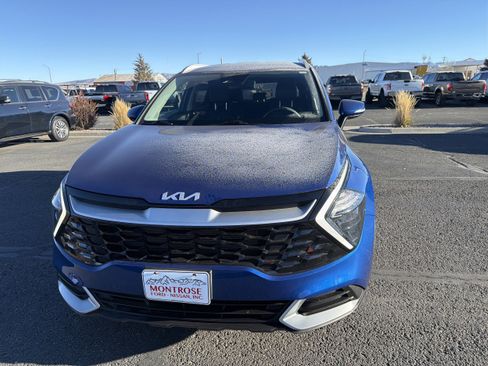 Used 2023 Kia Sportage EX AWD/4WD image 2