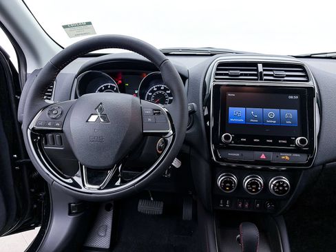 New 2026 Mitsubishi Outlander Sport LE AWD/4WD image 10