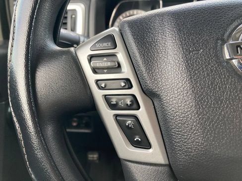 Used 2017 Nissan Titan SV AWD/4WD image 15