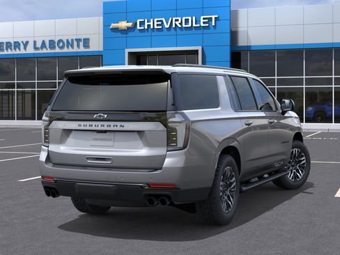 New 2026 Chevrolet Suburban Z71 AWD/4WD image 6