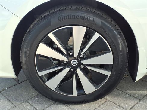 Certified 2021 Nissan Altima 2.5 SL image 9