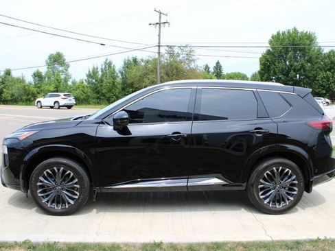 Used 2024 Nissan Rogue Platinum w/ Platinum Premium Package AWD/4WD image 30