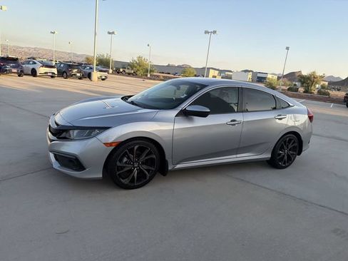 Used 2019 Honda Civic Sport image 8