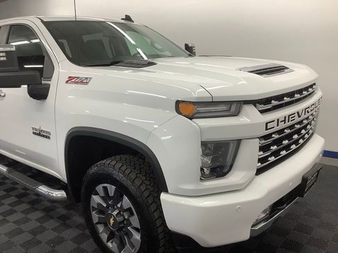 Used 2021 Chevrolet Silverado 2500 LT w/ Z71 Chrome Sport Edition AWD/4WD image 22