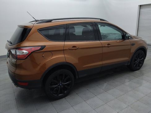 Used 2017 Ford Escape Titanium AWD/4WD image 10