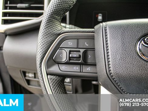 Used 2025 Toyota Sequoia Limited image 30