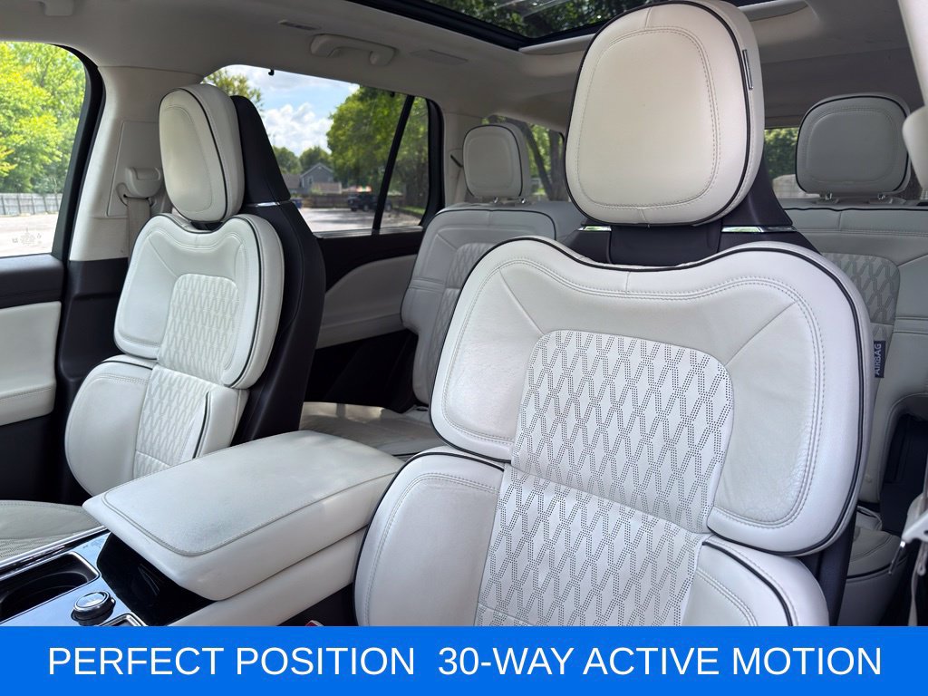 Used 2021 Lincoln Aviator Black Label w/ Dynamic Handling Package AWD/4WD image 3