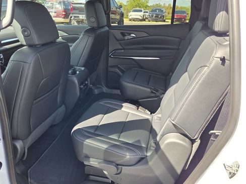 New 2026 Chevrolet Traverse LT w/ Sun and Wheel Package image 6