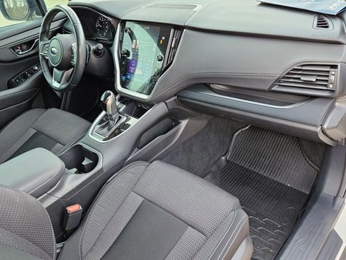 Used 2022 Subaru Outback Premium image 23