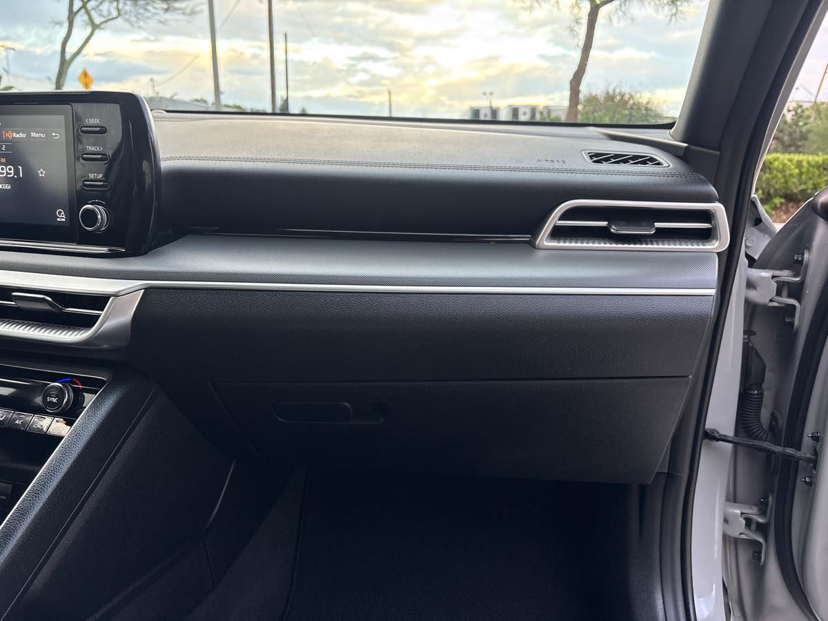 Used 2021 Kia K5 GT-Line w/ GT-Line FWD Premium Package image 17