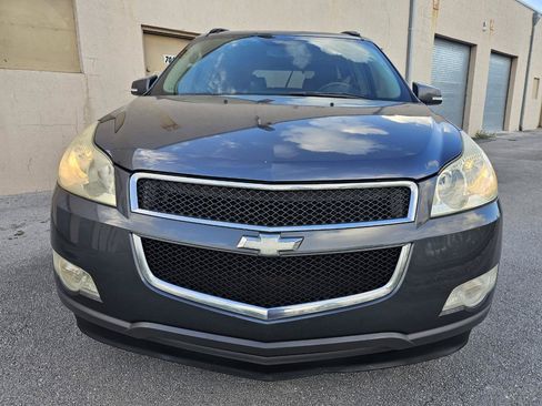 Used 2009 Chevrolet Traverse LT FWD image 12