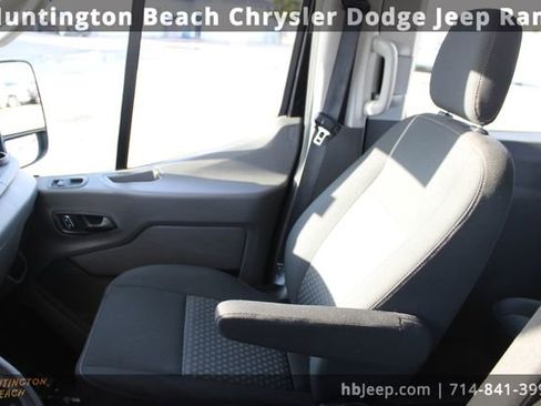 Used 2023 Ford Transit 350 XLT image 34