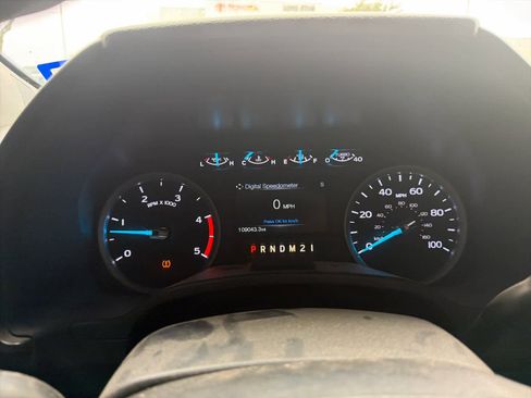 Used 2019 Ford F250 XLT w/ XLT Premium Package image 8